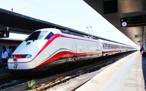 義大利Frecciabianca - 白箭特快列車
