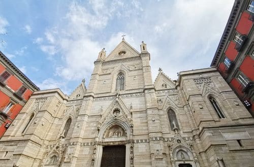 義大利拿坡里 = 那不勒斯 Naples (Napoli)必玩 -Duomo di Napoli = Cattedrale di San Gennaro 拿坡里主教座堂 = 那不勒斯主教座堂 = 聖雅納略教堂