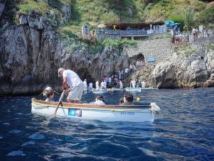 義大利卡布里島 ISOLA DI CAPRI 必玩 - Grotta Azzurra 藍洞