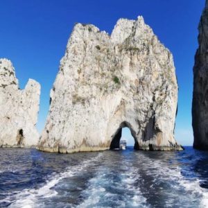 義大利卡布里島 ISOLA DI CAPRI 必玩 - 卡普里奇岩 Faraglioni