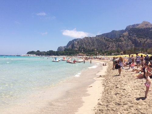 義大利巴勒莫 Palermo 必玩 - Spiaggia di Mondello 蒙德羅海灘