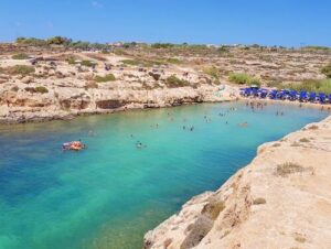 義大利蘭佩杜薩島 Isola di Lampedusa 必玩 - Spiaggia di Cala Madonna 卡拉·麥當娜海灘