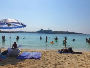 義大利蘭佩杜薩島 Isola di Lampedusa 必玩 - Spiaggia di Cala Guitgia 卡拉·吉吉亞海灘