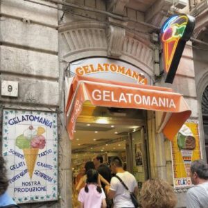 義大利陶爾米納 Taormina (西西里語 Taurmina) 必吃 - Gelatomania Taormina