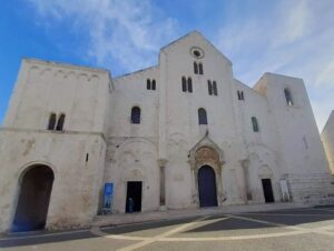 義大利巴里 Bari (巴里方言 Bare) 必玩 - Basilica San Nicola 聖尼各老聖殿 = 聖尼古拉大教堂