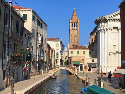 義大利威尼斯 Venice 多爾索杜羅區 Sestiere Dorsoduro 必玩 - Ponte dei Pugni 拳頭橋