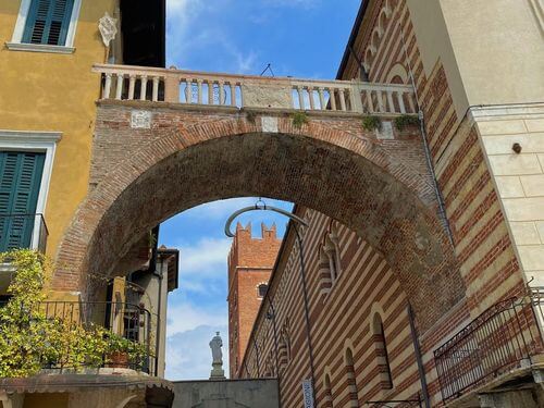 義大利威尼斯 Verona 維羅納 必玩 - Arco della Costa 鯨肋拱門