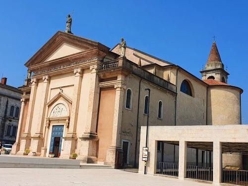 義大利威尼斯 Peschiera del Garda 佩斯基耶拉‧德爾‧加爾達 必玩 - Chiesa Parrocchiale di San Martino Vescovo 聖馬蒂諾教堂