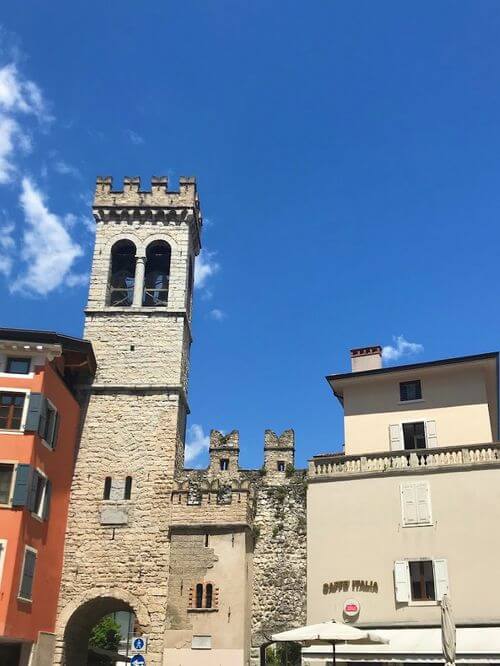 義大利威尼斯 里瓦∙德爾∙加爾達 Riva del Garda 必玩 - Porta di San Michele = Porta d'Arco 聖米歇爾門
