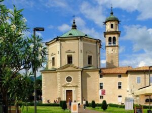義大利威尼斯 里瓦∙德爾∙加爾達 Riva del Garda 必玩 - Chiesa di Santa Maria Inviolata 聖瑪莉亞因維奧拉塔教堂
