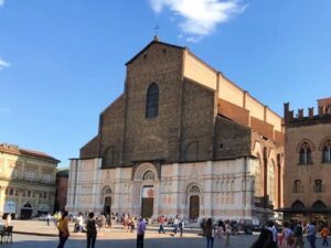 義大利波隆那 = 博洛尼亞 Bologna 必玩 - Basilica di San Petronio 聖白托略大殿 = 聖彼得羅尼奧大教堂