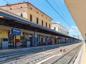 義大利波隆那 = 博洛尼亞 Bologna 必玩 - Stazione di Bologna Centrale 波隆那中央車站