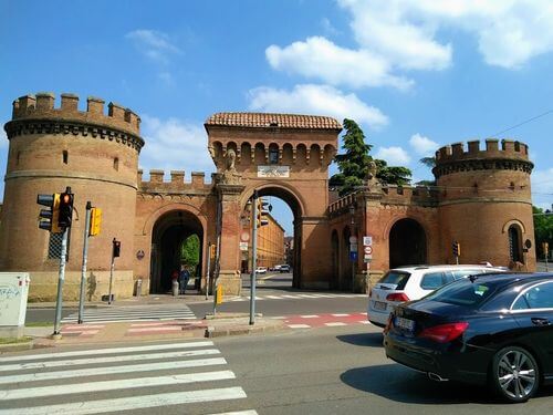 義大利波隆那 = 博洛尼亞 Bologna 必玩 - Porta Saragozza = Porta Sacra 薩拉戈薩門 = 聖門