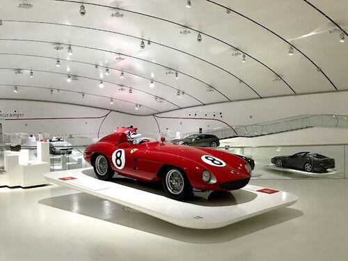 義大利摩德納 = 蒙地拿 Modena必玩 - Museo Enzo Ferrari 恩佐·法拉利博物館