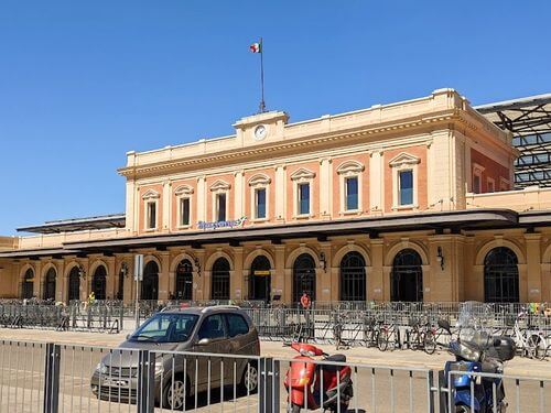 義大利帕爾馬 = 帕馬 Parma必玩 - Stazione di Parma 帕爾馬車站