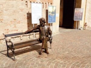 義大利帕爾馬 = 帕馬 Parma必玩 - Monumento a Giuseppe Verdi 朱塞佩·威爾第雕塑