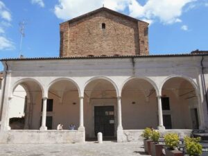 義大利拉文納 = 拉溫納 = 拉韋納 Ravenna必玩 - Basilica dello Spirito Santo 聖靈教堂
