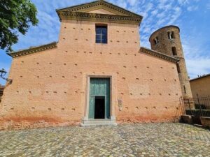 義大利拉文納 = 拉溫納 = 拉韋納 Ravenna必玩 - Basilica di Santa Maria Maggiore 聖瑪麗亞馬焦雷教堂