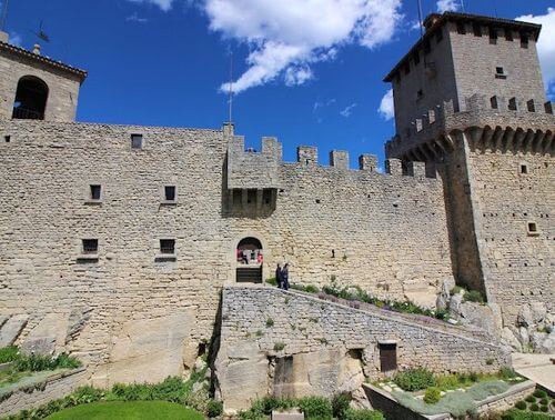 義大利聖馬利諾 San Marino (= Repubblica di San Marino 聖馬利諾共和國) 必玩 - Prima Torre - Guaita 第一塔 - 瓜伊塔 (= Rocca Guaita 羅卡瓜依塔)