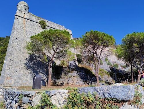 義大利Porto Venere = Portovenere 韋內雷港 = 維內雷港必玩 - Castello Doria 多利亞城堡