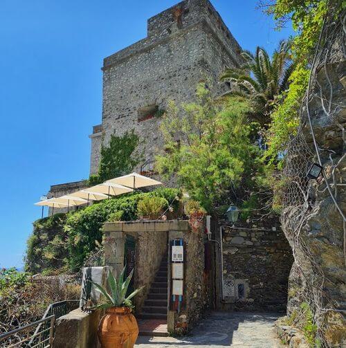 義大利Cinque Terre 五漁村 = 五鄉地必吃 - Monterosso al Mare 濱海蒙特羅索 - Torre Aurora