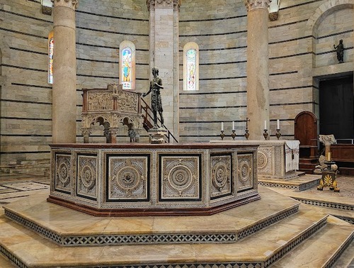 義大利比薩 Pisa 必玩 - Battistero di San Giovanni 聖若望洗禮堂 = 聖喬瓦尼洗禮堂