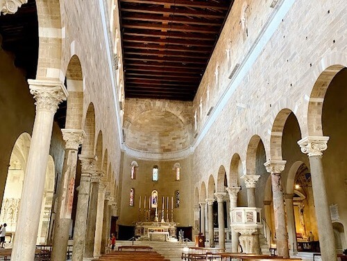 義大利盧卡 Lucca 必玩 - Basilica di San Frediano 聖弗雷迪亞諾聖殿 = 聖弗雷迪亞諾教堂