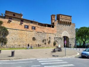 義大利San Gimignano 聖吉米尼亞諾 = 聖吉米納諾必玩 - Mura di San Gimignano 聖吉米尼亞諾城牆古城牆 - Porta San Giovanni (= Porta Senese)