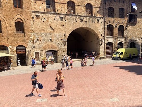 義大利San Gimignano 聖吉米尼亞諾 = 聖吉米納諾必玩 - Palazzo Vecchio del Podestà 舊市政宮 - Torre Rognosa 羅奧尼薩塔
