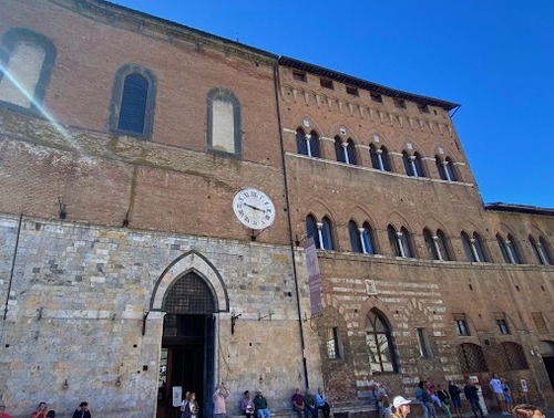 義大利西恩納 = 錫耶納 Siena 必玩 - Museo Archeologico Nazionale di Siena 錫耶納國家考古博物館