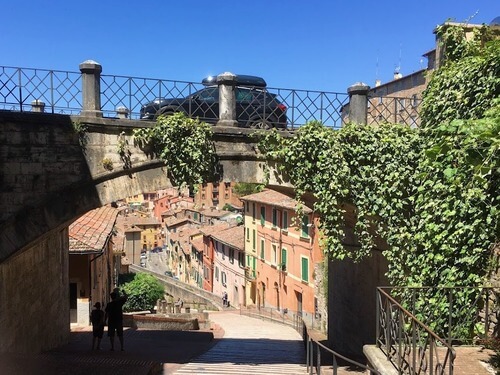 義大利 Perugia 佩魯賈必玩 - Scalinata dell'Acquedotto = Acquedotto Medievale di Perugia 中世紀渡槽階梯