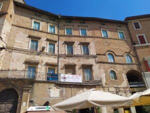 義大利 Perugia 佩魯賈必玩 - Palazzo Baldeschi al Corso 巴爾德斯基宮