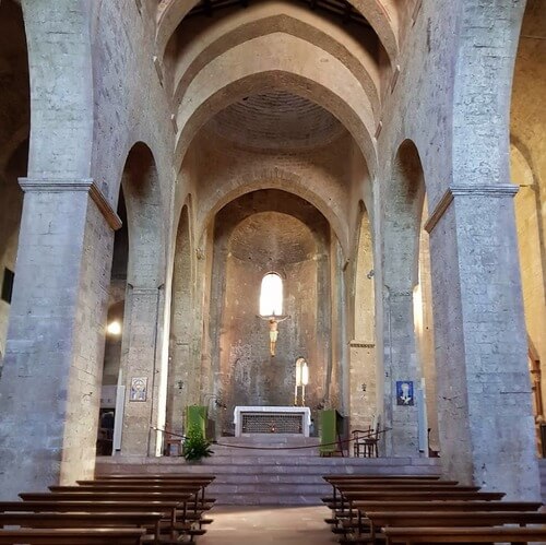 義大利 Assisi 阿西西 = 亞西西必玩 - Chiesa Abbazia di San Pietro 聖彼得修道院教堂
