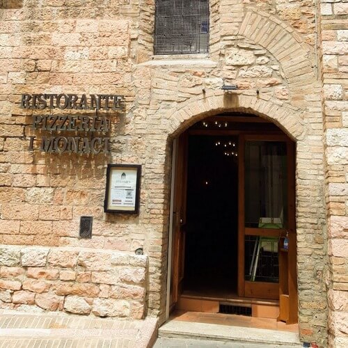 義大利 Assisi 阿西西 = 亞西西必吃 - Ristorante Pizzeria I Monaci
