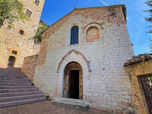 義大利 Assisi 阿西西 = 亞西西必玩 - Chiesa di Santo Stefano 聖斯特凡諾教堂