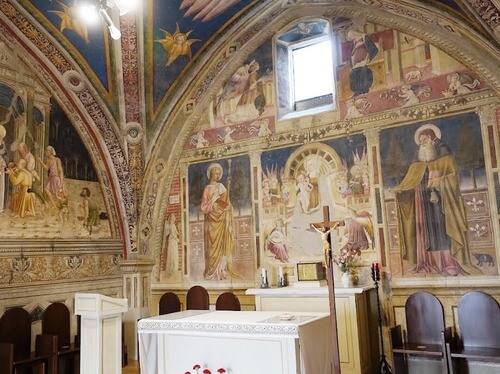 義大利 Assisi 阿西西 = 亞西西必玩 - Oratorio dei Pellegrini 朝聖者禮拜堂