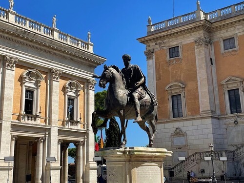 義大利 Rome 羅馬 (義語 Roma) 必玩 - Musei Capitolini 卡比托利歐博物館 = 卡皮托里尼博物館 - Statua Equestre di Marco Aurelio 馬可·奧勒留騎馬青銅像