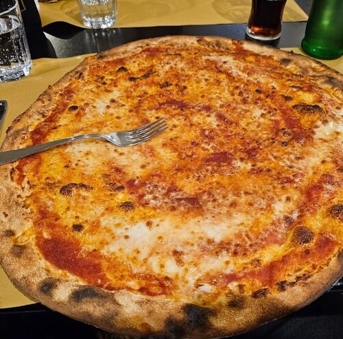義大利 Caprarola 卡普拉羅拉必吃 - Pizzeria I Due Gallozzi = I 2 Gallozzi