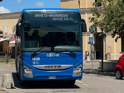 義大利 Civita di Bagnoregio 白露里治奧必玩 - 公車由 Cotral Spa 經營