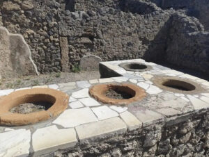 義大利龐貝 = 蓬佩伊 Pompeii 必玩 - Regio VII 20 Bakery of Popidio Prisco (義 Panificio di Popidio Prisco)