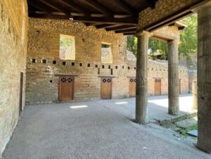 義大利龐貝 = 蓬佩伊 Pompeii 必玩 - Regio VIII 11 Quadriporticus of the theatres or Gladiators Barracks (義 Quadriportico dei teatri o Caserma dei Gladiatori)