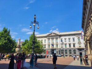 義大利Milan 米蘭 (義語 Milano) 必玩 - Gallerie d’Italia Milan 米蘭義大利畫廊 = 義大利米蘭美術館 = Gallerie di Piazza Scala = Palazzo della Banca Commerciale Italiana = Palazzo Brentani Greppi 布倫塔尼格雷皮宮 = Palazzo Brentani = Ca' Brentana = Palazzo Anguissola Antona Traversi 安吉索拉安東尼娜特拉維西宮 = Palazzo Anguissola