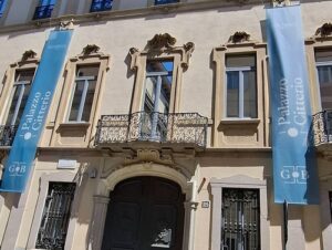 義大利Milan 米蘭 (義語 Milano) 必玩 - Accademia di Belle Arti di Brera 布雷拉美術學院 = 國立米蘭美術學院 = Accademia di Brera = Palazzo di Brera = Pinacoteca di Brera 布雷拉美術館 = 布雷拉畫廊 = Cortile d'onore del Palazzo di Brera 布雷拉宮榮譽庭院 = Biblioteca Nazionale Braidense di Brera 布雷拉國立圖書館 = Biblioteca Nazionale Braidense = Orto Botanico di Brera 布雷拉植物園 = Hortus Botanicus Braidensis = Museo Astronomico di Brera 布雷拉天文博物館 = Museo Astronomico-Orto Botanico di Brera = INAF - Osservatorio Astronomico di Brera = Palazzo Citterio 奇特里奧宮
