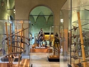 義大利Milan 米蘭 (義語 Milano) 必玩 - Castello Sforzesco 斯福爾扎城堡 = 斯福爾扎古堡 = Castello di Porta Giovia = Musei del Castello Sforzesco 斯福爾扎城堡博物館 = Museo della Pietà Rondanini 隆達尼尼聖殤博物館 = Cortile della Rocchetta 羅凱塔庭院 = Piazza Castello 城堡廣場 = 卡斯特羅廣場 = Fontana di Piazza Castello (= Turta di spus)