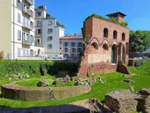 義大利Milan 米蘭 (義語 Milano) 必玩 - Chiesa di San Maurizio al Monastero Maggiore 馬焦雷修道院的聖毛里齊奧教堂 = 聖毛里齊奧教堂 = Convento del Monastero Maggiore = Monastero Maggiore di San Maurizio = Museo Civico Archeologico di Milano 米蘭市立考古博物館 = Anfiteatro Romano di Milano 米蘭羅馬圓形劇場 = Circo Romano di Milano 米蘭羅馬競技場 = Palazzo Imperiale Romano di Milano 米蘭羅馬皇宮 = 米蘭皇宮 = Palazzo Imperiale di Milano = Palazzo Imperiale Romano di Massimiano