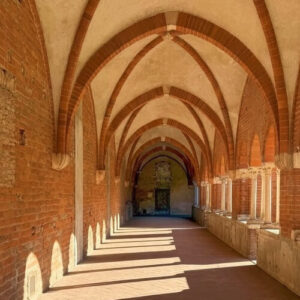 義大利Milan 米蘭 (義語 Milano) 必玩 - Abbazia di Chiaravalle Milanese 齊亞拉瓦萊修道院 = 基亞拉瓦萊修道院 = Monastero di Santa Maria di Chiaravalle
