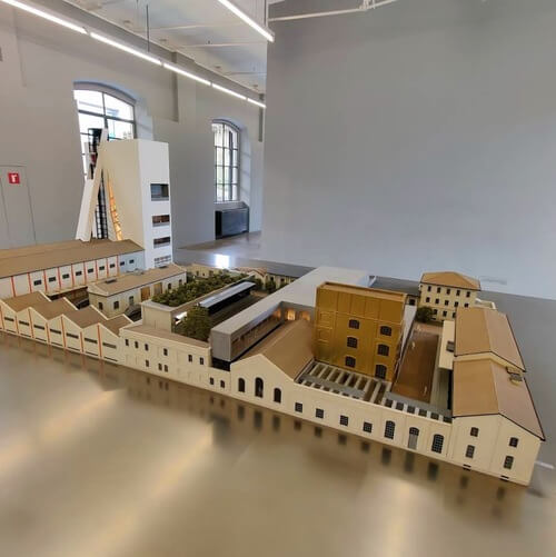 義大利Milan 米蘭 (義語 Milano) 必玩 - Fondazione Prada 普拉達藝術基金會 = Torre di Fondazione Prada = Prada Cafè Bar Luce