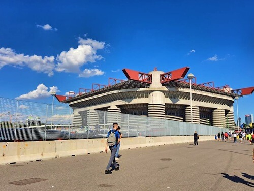 義大利Milan 米蘭 (義語 Milano) 必玩 - Stadio San Siro 聖西羅球場 = Scala del Calcio = Stadio Giuseppe Meazza = Museo di San Siro 聖西羅博物館