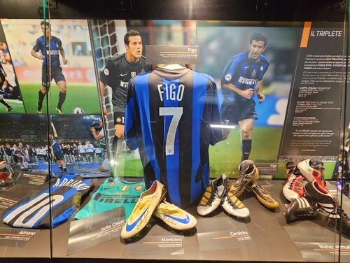 義大利Milan 米蘭 (義語 Milano) 必玩 - Stadio San Siro 聖西羅球場 = Scala del Calcio = Stadio Giuseppe Meazza = Museo di San Siro 聖西羅博物館