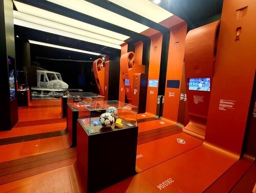 義大利Milan 米蘭 (義語 Milano) 必玩 - Casa Milan - Museo Mondo Milan 米蘭之家 - 米蘭世界博物館 = Associazione Calcio Milan (= AC Milan) 米蘭足球協會